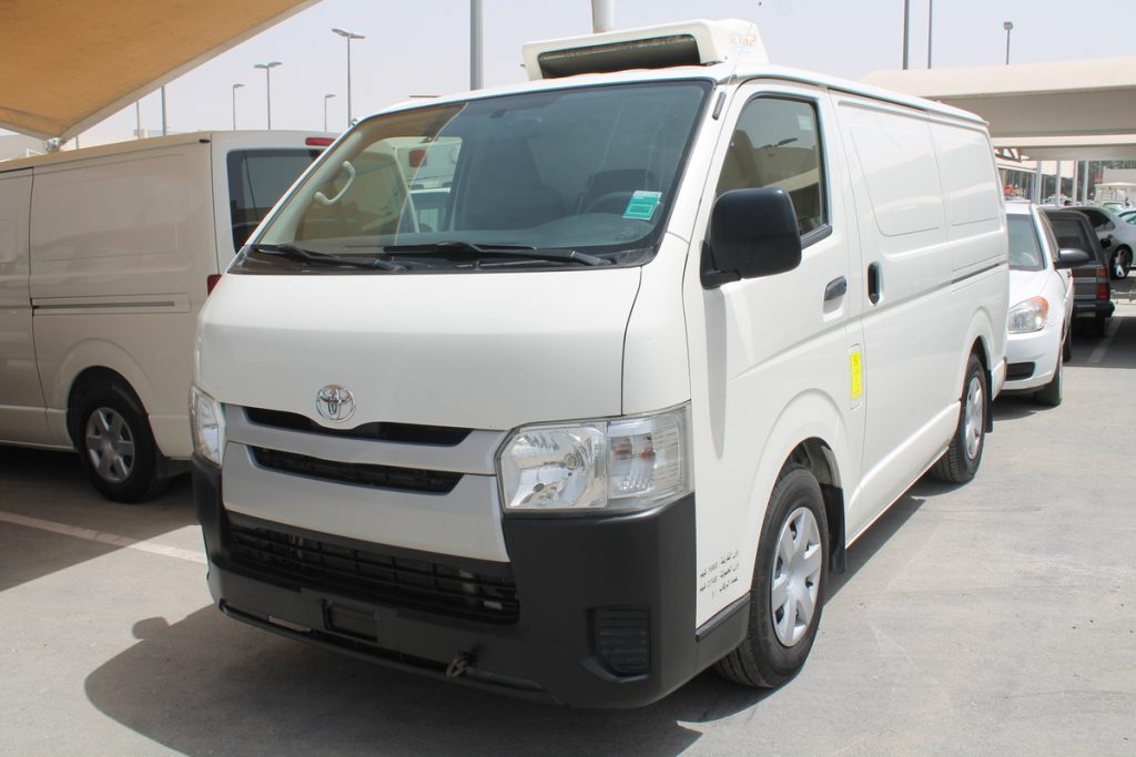 Chiller-truck for rent in Dubai